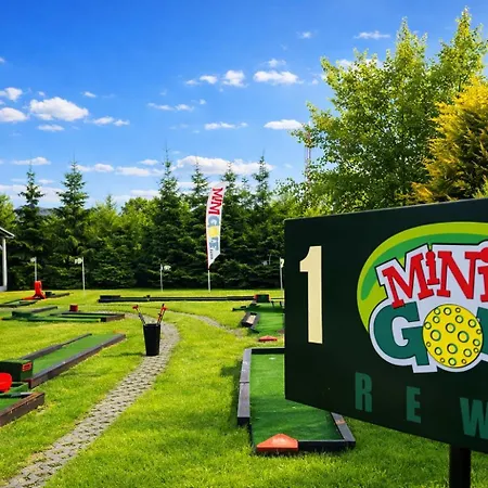Lägenhet Brooklyn 2 Pokojowy Z Prywatnym Polem Do Gry W Mini Golf Rewal